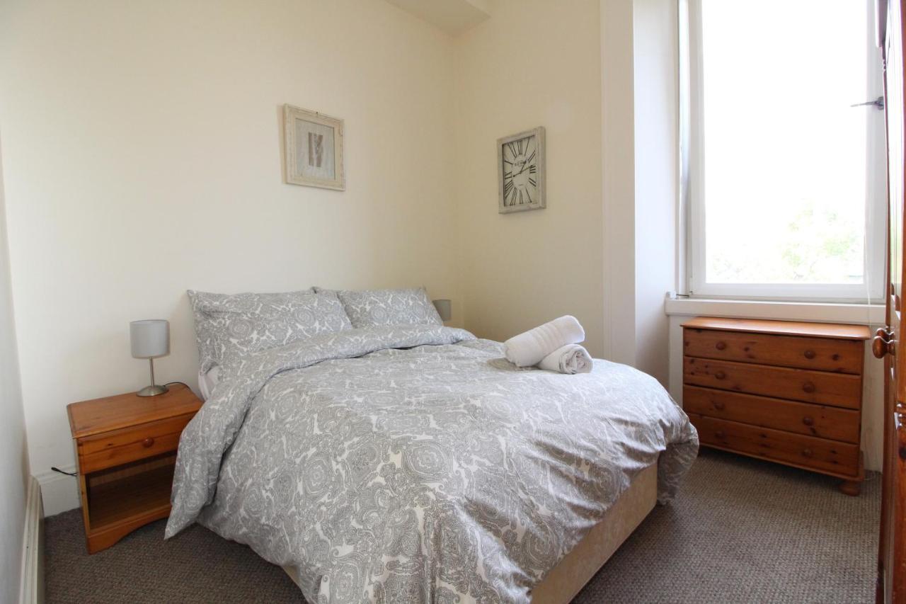 Central Two Bedroom Victorian Apartment With Free Parking Edinburgh Exterior foto